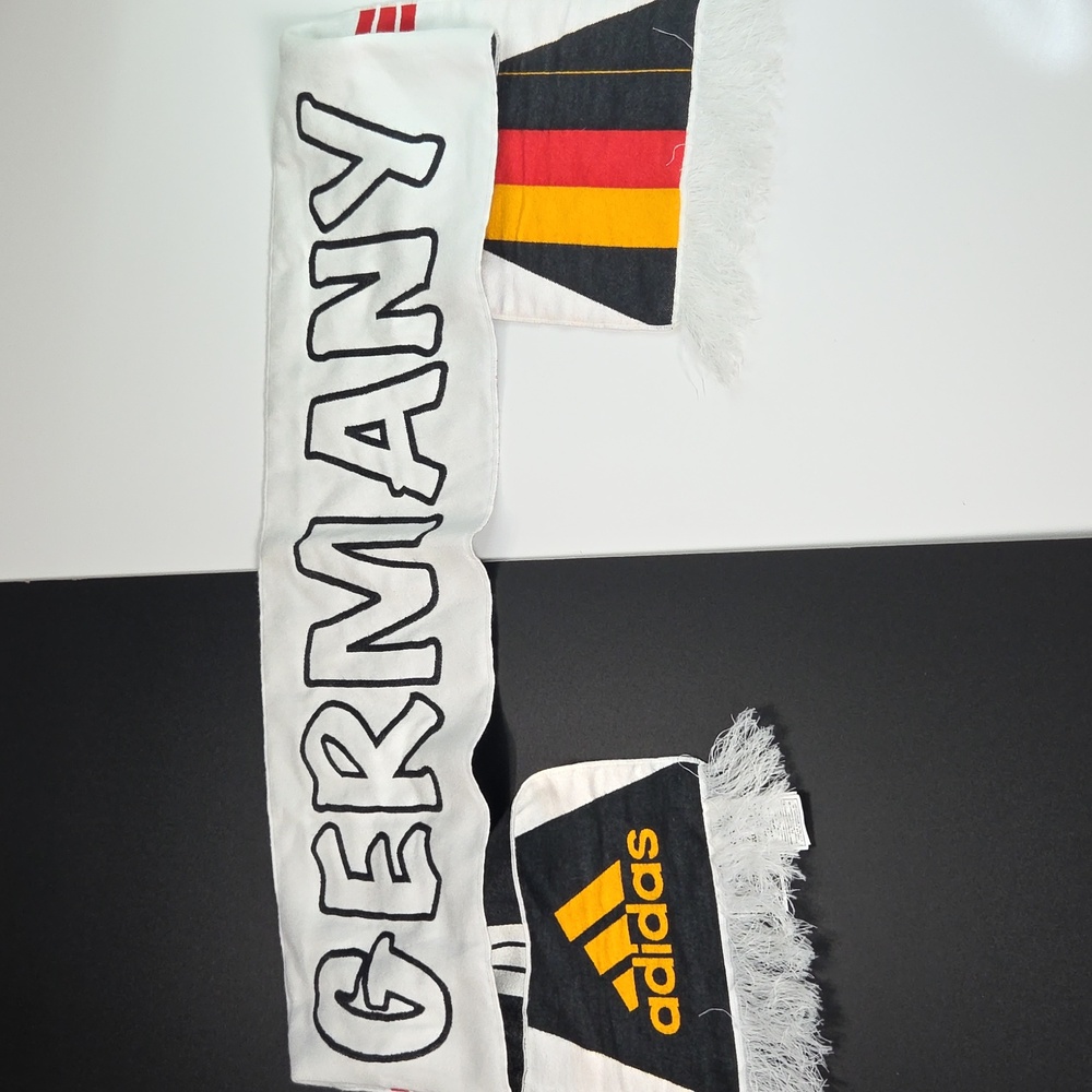 Adidas FIFA World Cup 2006 Germany Fan Scarf - Black, White, Red, Yellow